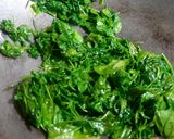 A picture of step 2 of Methi Matar Malai.