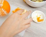 Foto langkah ke 4 dari resep Salad Buah Saus Creamy Orange mint (Dressing).