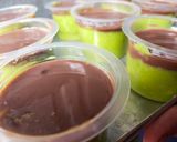 Foto langkah ke 5 dari resep Puding Alpukat Fla Cokelat.