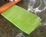 A picture of step 5 of Spinach Fettuccine.