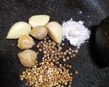 Foto langkah ke 1 dari resep Bakmi Toprak bydeesawitri.
