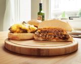 Foto langkah ke 6 dari resep Double Cheese Burger Pedas / 매콤 더블 치즈버거 (Tren Korea).
