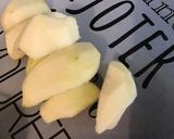 Une image de l'étape 1 de Compote caramélisée de poires et pommes à la cannelle.