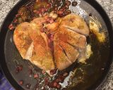 Foto del paso 2 de la receta: Raviolones de pollo asado al curry con crema de puerros y hongos silvestres