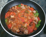 Foto del paso 3 de la receta: Paella de aprovechamiento en un plis plas,de costilla de cerdo adobada