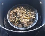 A picture of step 4 of Herbal Chicken aka kacangma koi ciu.