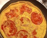 Foto del paso 4 de la receta: Wrap de tomate, queso, atún y huevo