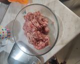 A picture of step 1 of Swedish Meatballs and Gravy.