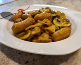 Foto del paso 4 de la receta: Salchichas frescas con champiñones al curry