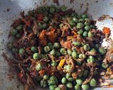 Foto langkah ke 4 dari resep Tumis Leunca Teri Pedas.