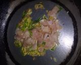 Foto langkah ke 2 dari resep MPASI 6Bulan ayam dan telur puyuh Baby Sky.