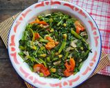Foto langkah ke 4 dari resep Tumis Kangkung Terasi Cabe Hijau.