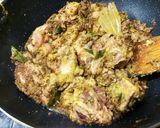 A picture of step 5 of Bohra/Bohri chicken kaari.