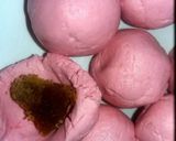 Foto langkah ke 4 dari resep Klepon ketan isi gula merah.