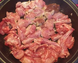 Foto del paso 1 de la receta: Conejo con alcachofas patatas y jamón