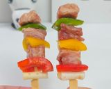 Foto langkah ke 2 dari resep Sate Saikoro Paprika 🍢.