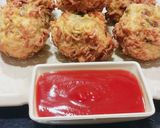 A picture of step 4 of Veggie Maggi Pakoda.