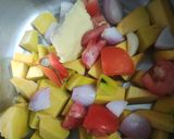 A picture of step 2 of Red pumpkin soup.