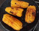 Foto langkah ke 4 dari resep Jagung Bakar Teflon.