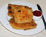 A picture of step 6 of Mughlai paratha.