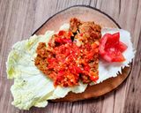 Foto langkah ke 7 dari resep Ayam Geprek Kekinian ala Bensu.