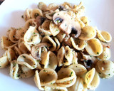Foto del paso 5 de la receta: Orecchiette con hongo portobello y pesto