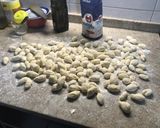 Foto del paso 4 de la receta: Ñoquis de ajo y perejil