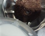 A picture of step 3 of Oreo Swiss Roll.