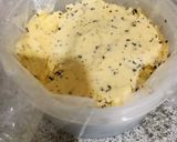 A picture of step 4 of Ice-Cream Cake.