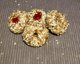 A picture of step 4 of Dates peanuts cookies.