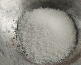 A picture of step 2 of Mokhandi Halwa.
