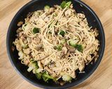 Une image de l'étape 4 de Nouilles sautés poulet, champignons et brocolis.