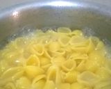 A picture of step 3 of Shell Pasta in Avocado Pesto.