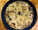 Foto del paso 5 de la receta: Arroz seco con setas y costillas