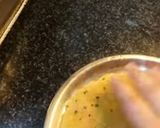 A picture of step 3 of Pizza papad.