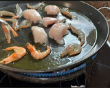Foto del paso 1 de la receta: Fideuà mixta