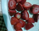 Foto del paso 1 de la receta: Salsa de fresa