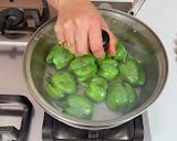 भरलेली ढोबळी मिरची/ भरलेली शिमला मिरची/ stuffed Shimla mirchi/ stuffed capsicum - मराठी रेसिपी रेसिपी स्टेप 10 फोटो