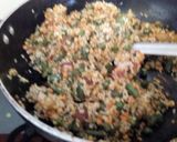 A picture of step 4 of Mix vegetable masala khichdi.