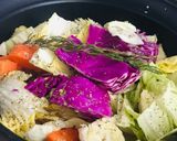 Foto del paso 1 de la receta: Crema de Repollo Rojo y Verde 🥄😋