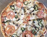 صورة لخطوة 4 من وصفة بيتزا شي فاخر على الآخر 🥰💯🍕🍕