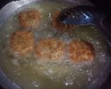 A picture of step 6 of 3 spices potato balls.
