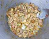 A picture of step 9 of Bow tie meat pie.