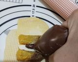 Foto langkah ke 7 dari resep Bolen Pisang Lembap.