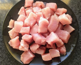 Foto del paso 1 de la receta: Bonito con tomate