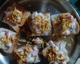 मेयोनेज़ ब्रेड पिज़्ज़ा (Mayonnaise bread pizza recipe in Hindi) रेसिपी चरण 3 फोटो