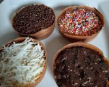 Foto langkah ke 7 dari resep Martabak Manis Bolu Bersarang (Terang Bulan Mini).