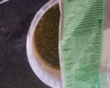 A picture of step 1 of Green daal.