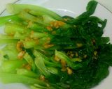 Foto langkah ke 4 dari resep Tumis Pokcoy bawang putih.