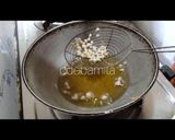 A picture of step 4 of White boondi with lobia flour.